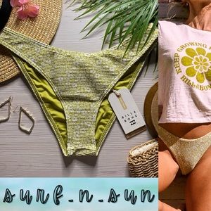 Billabong 🌴 Tanlines Ribbed Floral Green Hike Cheeky Bikini Bottom